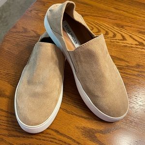 Steve Madden casual slip ons, tan, size 9.5